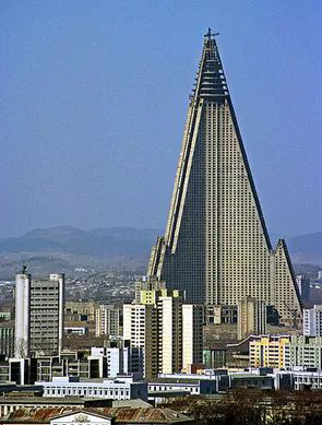 Ryugyong в Пхеньяне (Северная Корея) - самое жуткое здание на земле